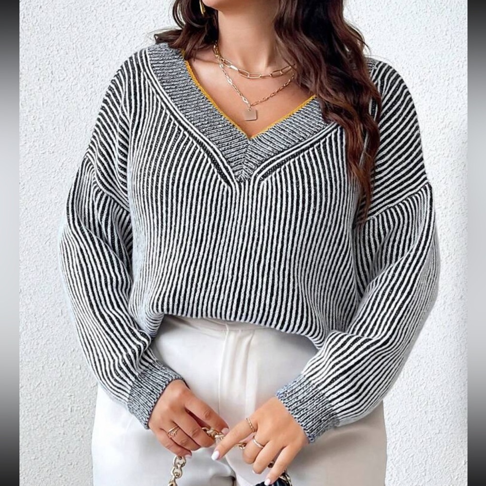 Plus size striped V neck sweater top - Picture 10 of 12